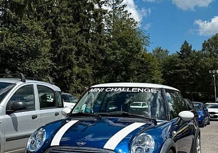 Mini ONE R50, 1.4L / TÜV 08/26