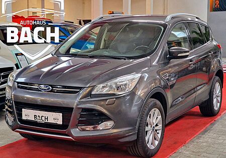 Ford Kuga Titanium*NAVI*SCHECKHEFT*2.HAND*TÜV 9.2025*