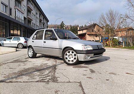 Peugeot 205 GR 1.4 CAT
