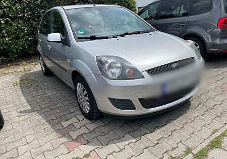 Ford Fiesta 1,4 16V Connection Connection