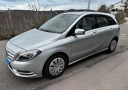 Mercedes-Benz B 200 1.Hd. 29.000 km Scheckheft Garage
