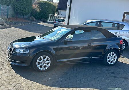 Audi A3 Cabriolet Attraction-Xenon-Leder-Navi -