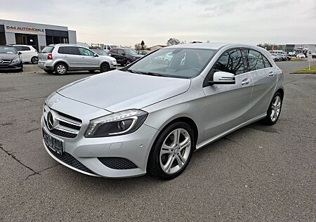 Mercedes-Benz A 200 A200*XENON*Sportsitze*NAVI*Sitzhg*Parkassistent*