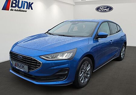 Ford Focus Titanium 1.0L / Fahrassistenz-System / LED