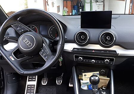 Audi Q2 35 TFSI S line S line