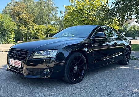 Audi A5 Coupe 2.7TDI Automatik S-line Xenon