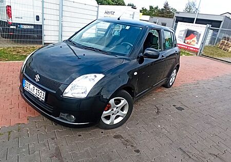 Suzuki Swift 1.3 Club TÜV 01/27