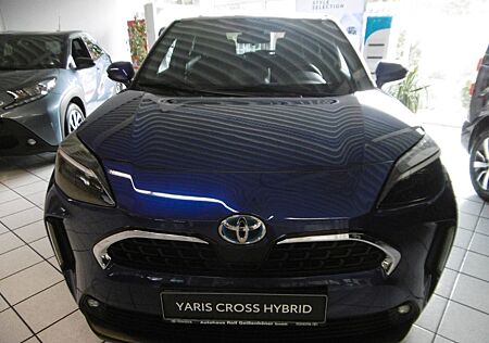 Toyota Yaris Cross Hybrid FWD Team Deutschland