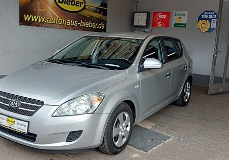 Kia Cee'd Ceed 1.4 CVVT LX Basis