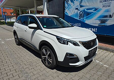 Peugeot 5008 Allure * ALU * LED * FULL PACKET * 7-SITZER