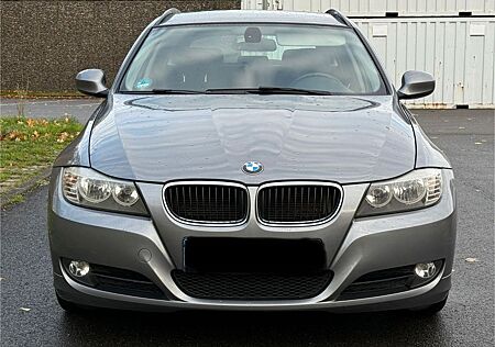 BMW 318i Touring
