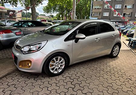 Kia Rio FIFA World Cup Edition At-Motor