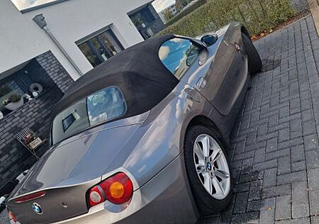 BMW Z4 2.2i -