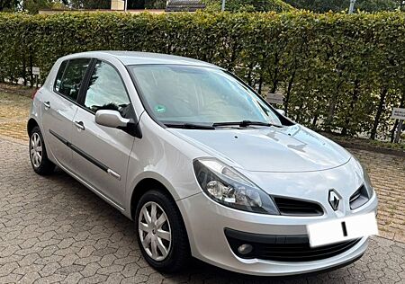 Renault Clio by RIP CURL 1.2 16V Eco2 55kW by RIP CURL