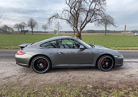 Porsche 997 Carrera 4 GTS