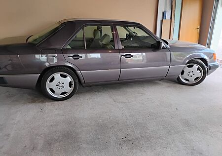 Mercedes-Benz E 300 300 E W124