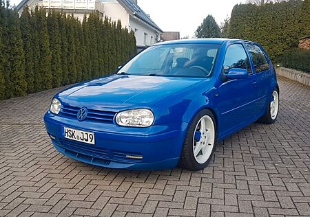 VW Golf Volkswagen 4 IV TÜV NEU viele Extras