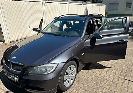 BMW 320i touring -