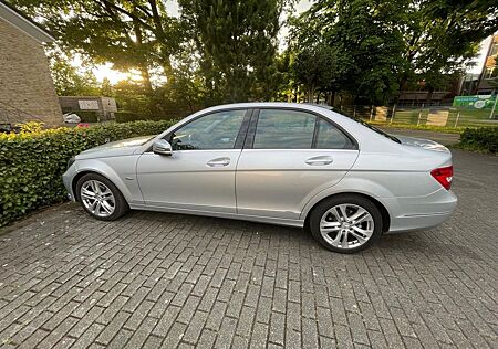 Mercedes-Benz C 180 AVANTGARDE AVANTGARDE