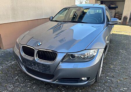 BMW 318i E90 LCI - Schiebedach Xenon Sitzheizung