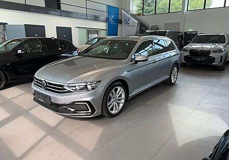 VW Passat Variant Volkswagen Passat GTE 1.4 TSI DSG AID/MATRIX/KAM/STHZ/AHK