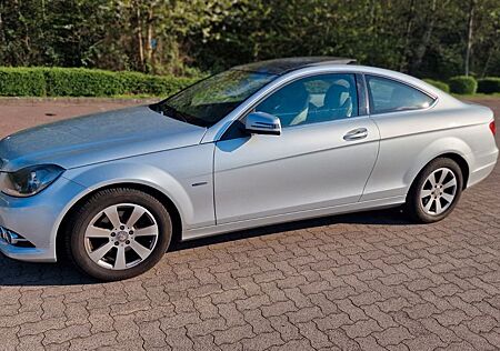 Mercedes-Benz C 180 BlueEFFICIENCY Coupé -