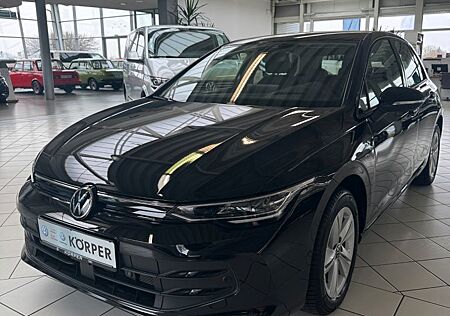 VW Golf Volkswagen VIII Lim. 1.5 eTSI Life