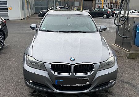 BMW 320d -