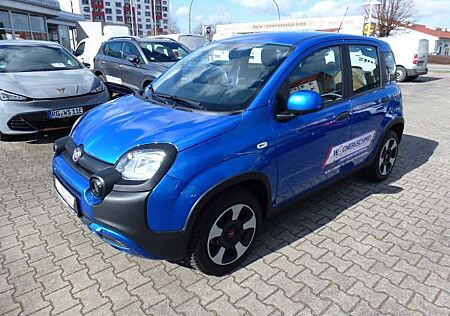 Fiat Panda Cross City Plus 1.0 Hybrid + Allwetter