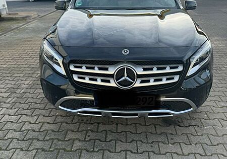 Mercedes-Benz GLA 200 d Sport Utility Vehicl