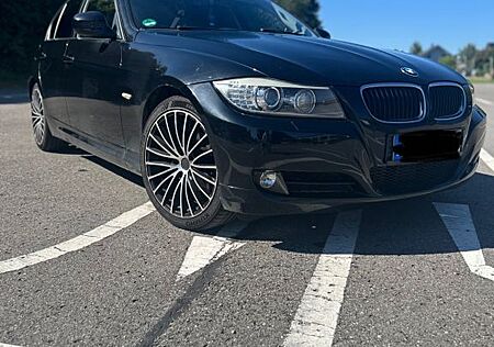 BMW 318d E90 - Limousine