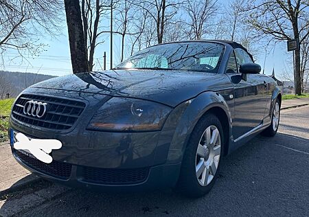Audi TT Roadster 1.8T 110KW -