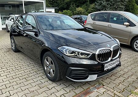 BMW 116 i DSG Navi Live Cockp. Prof. Sportsitze LED