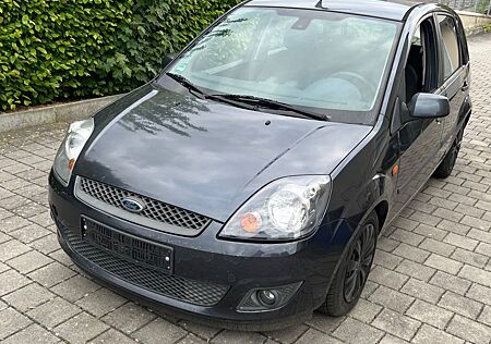 Ford Fiesta 1,4 16V Ambiente Ambiente