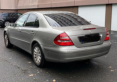Mercedes-Benz 220 Mercedes E220 Diesel in Top Zustand und TÜV neu