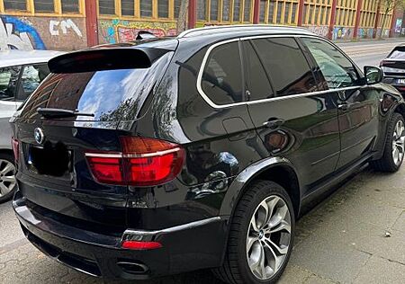 BMW X5 xDrive30d - M-Paket, Pano, HUD, Keyless, StHz