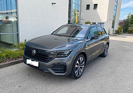 VW Touareg Volkswagen R-Line 4M BLACK 3.0 TDI MATRIX*LUFT*HUD*