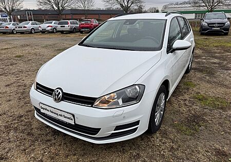 VW Golf Volkswagen VII 1-Hand Scheckheft Navi AHK SR+WR PDC