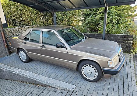 Mercedes-Benz 190 190E 2.6L 121000Km!!!! Orginalzustand!! Rostfrei