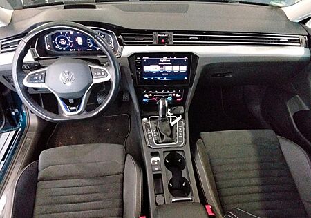 VW Passat Variant Volkswagen GTE/DCC/VIRTUELL/AHK/ACC/IQ./PANO