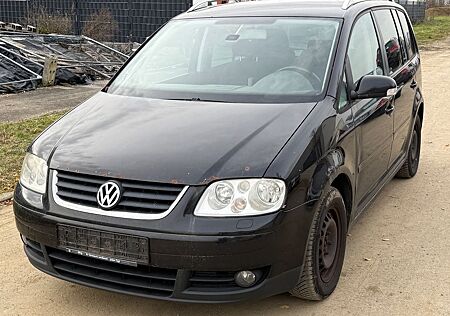 VW Touran Volkswagen Highline 1.9TDI/DSG/TEMPOMAT/KLIMAAUTO/