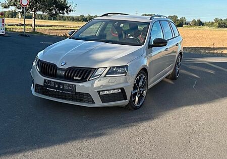 Skoda Octavia Combi RS 4x4 StHz Pano Canton