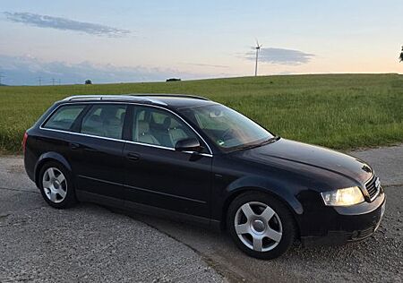 Audi A4 B6 2.4 V6 multitronic Avant -