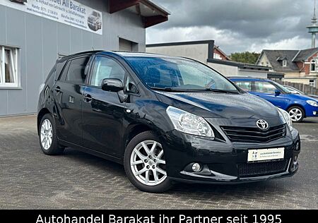 Toyota Verso Travel 1.8 7 Sitze Automat. PANO SHZ R-KAM