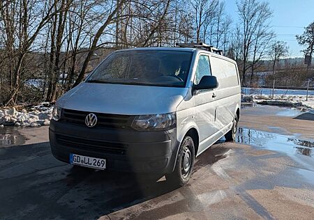 VW T5 Transporter Volkswagen T5 langer Radstand Camper Van