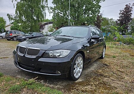 BMW 325xi touring -