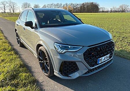 Audi RS Q3 RSQ3 2.5 TFSI S-Tronic quattro Garantie Pano B&O