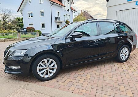 Skoda Octavia Combi Ambition Klimaauto. Navi Alu PDC