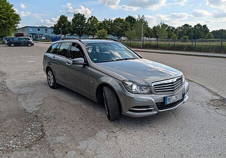 Mercedes-Benz 220 C220 CDI (S204)