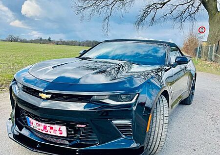 Chevrolet Camaro SS 6.2 V8 50h Anniversary EditionLenkrad
